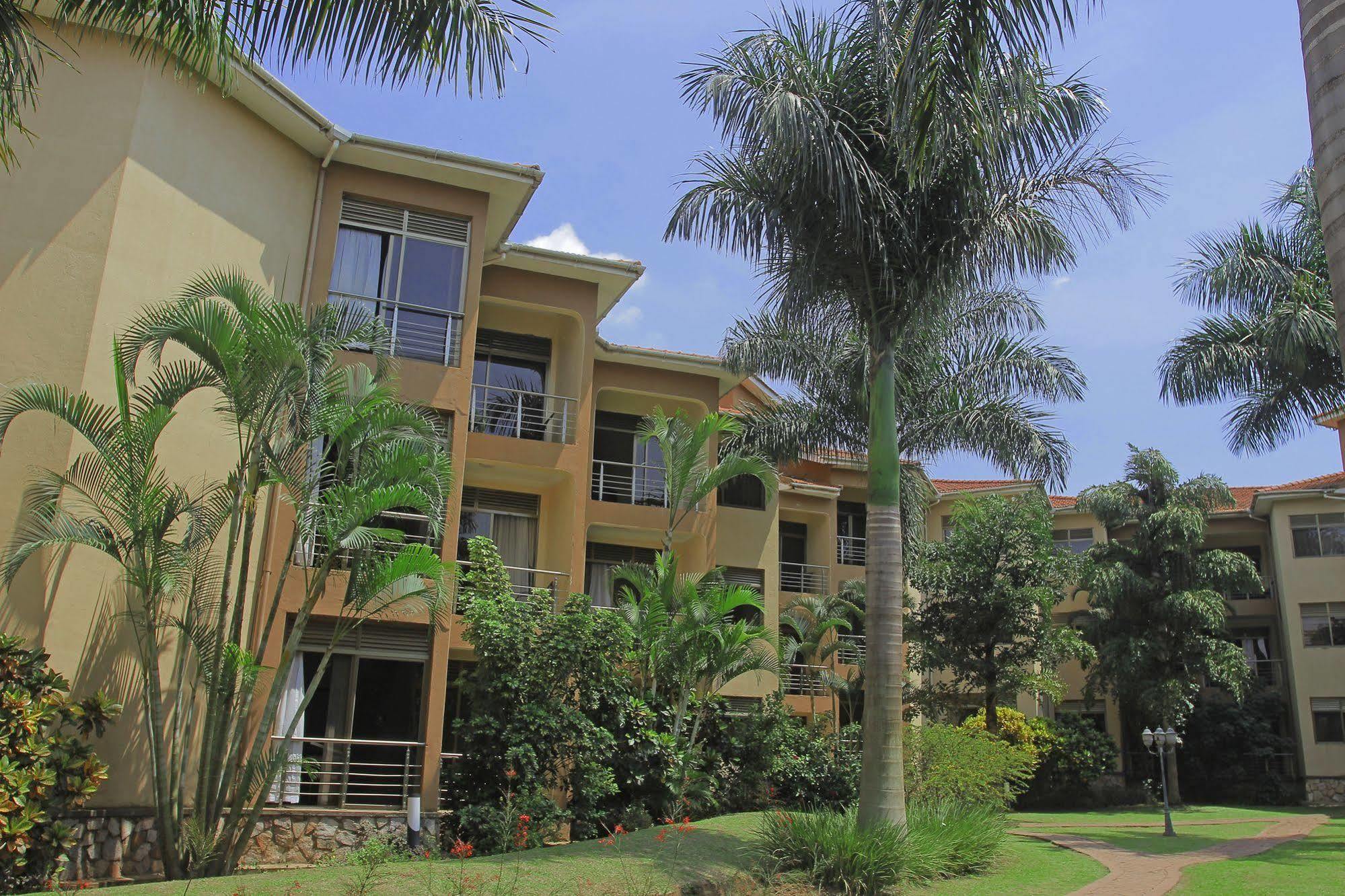 Royal Suites 坎帕拉 外观 照片